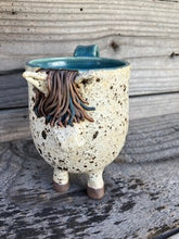 pony coffee or tea cup