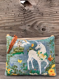 Unicorn zip clutch