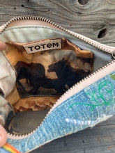 Unicorn zip clutch
