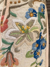 Garden Bronc tote