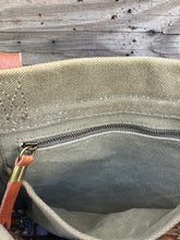 small burro tote