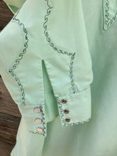 mint pearl snap vintage