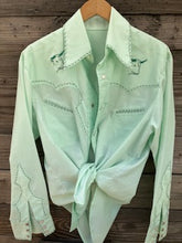 mint pearl snap vintage