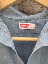 cowboy and roses vintage Levi's shirt