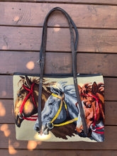 3 Horse tote