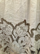 eyelet roses