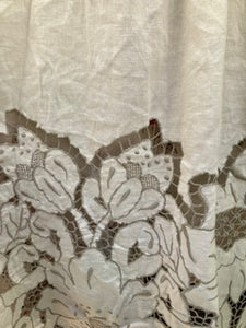 eyelet roses